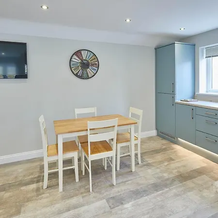 Host & - Sunny Dale بيت للعطل