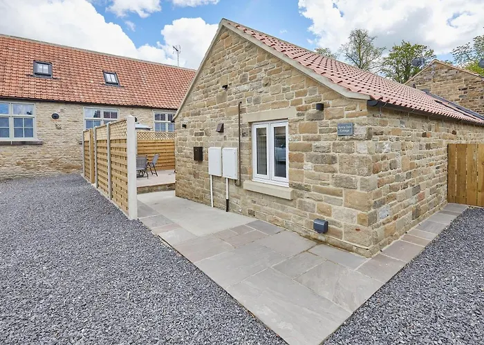 Host & - Sunny Dale * Thornton Dale