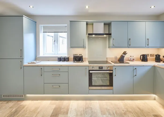 Host & - Sunny Dale Thornton Dale