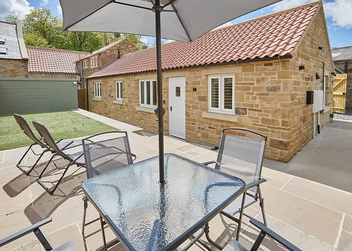 Host & - Sunny Dale * Thornton Dale